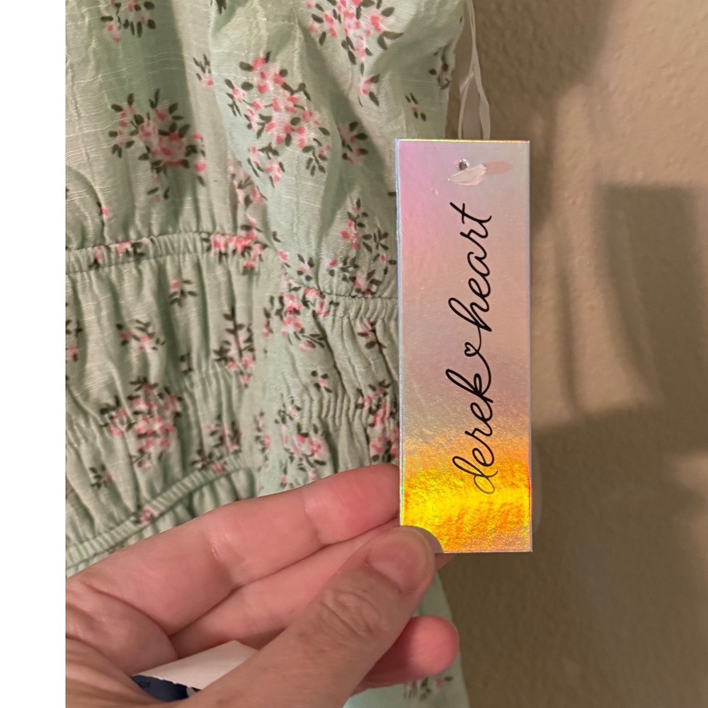 Derek Heart Womens XL Sage Green Floral Smocked Ruffle Strap Midi Dress NWT - Picture 4 of 7